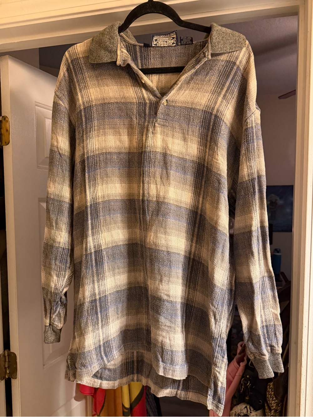 Men’s grey flannel shirt